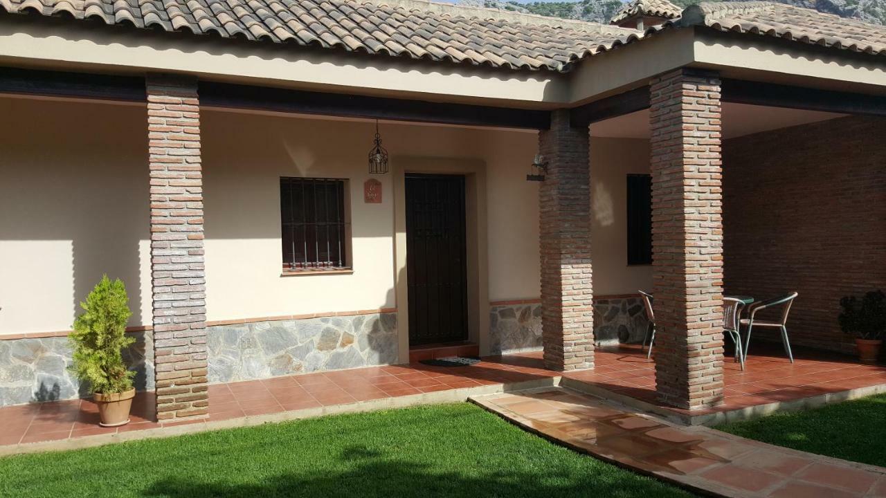 Casitas Cueva Del Gato *