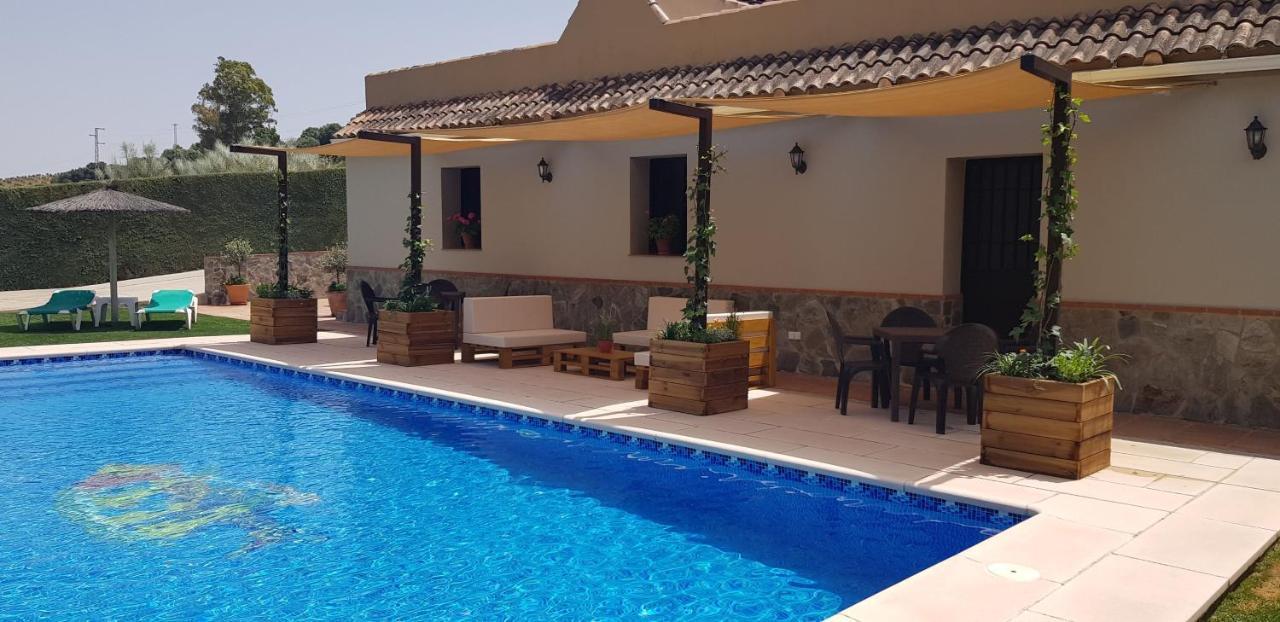 Casitas Cueva Del Gato Holiday home Benaojan