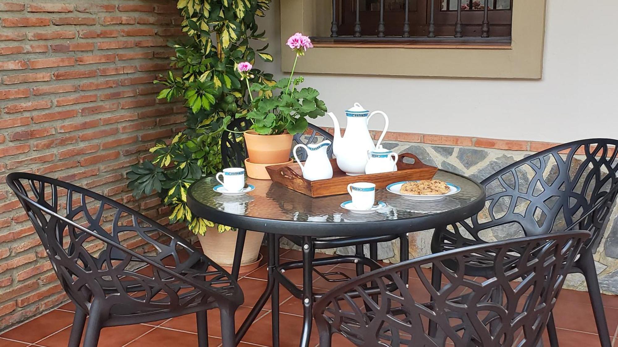 Holiday home Casitas Cueva Del Gato Benaojan