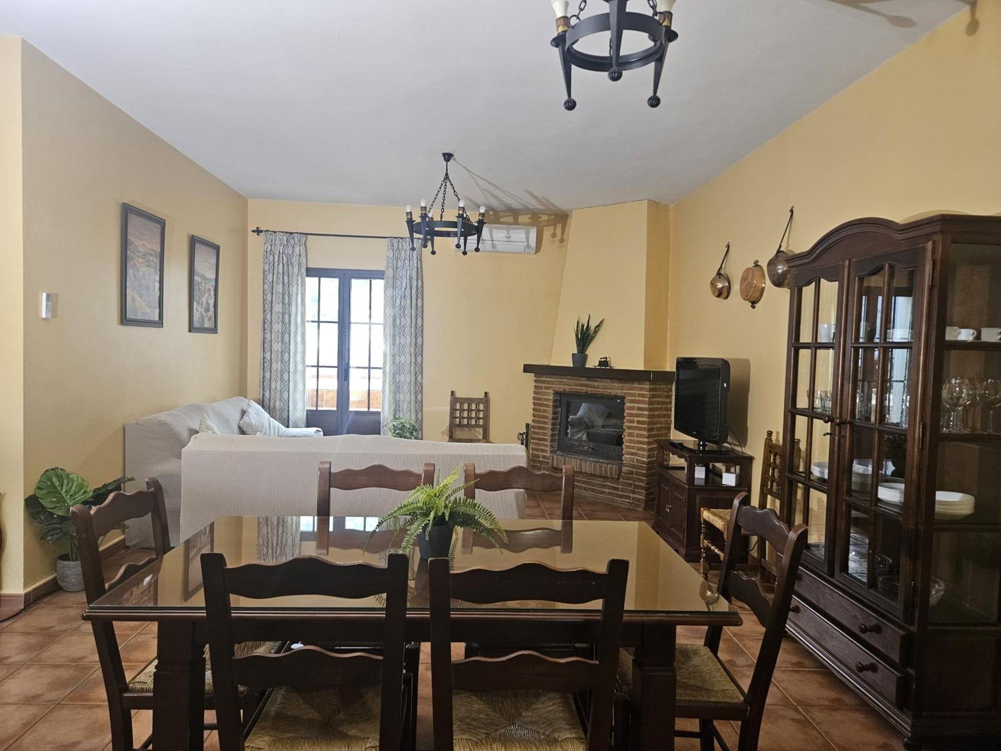 Casitas Cueva Del Gato Holiday home *