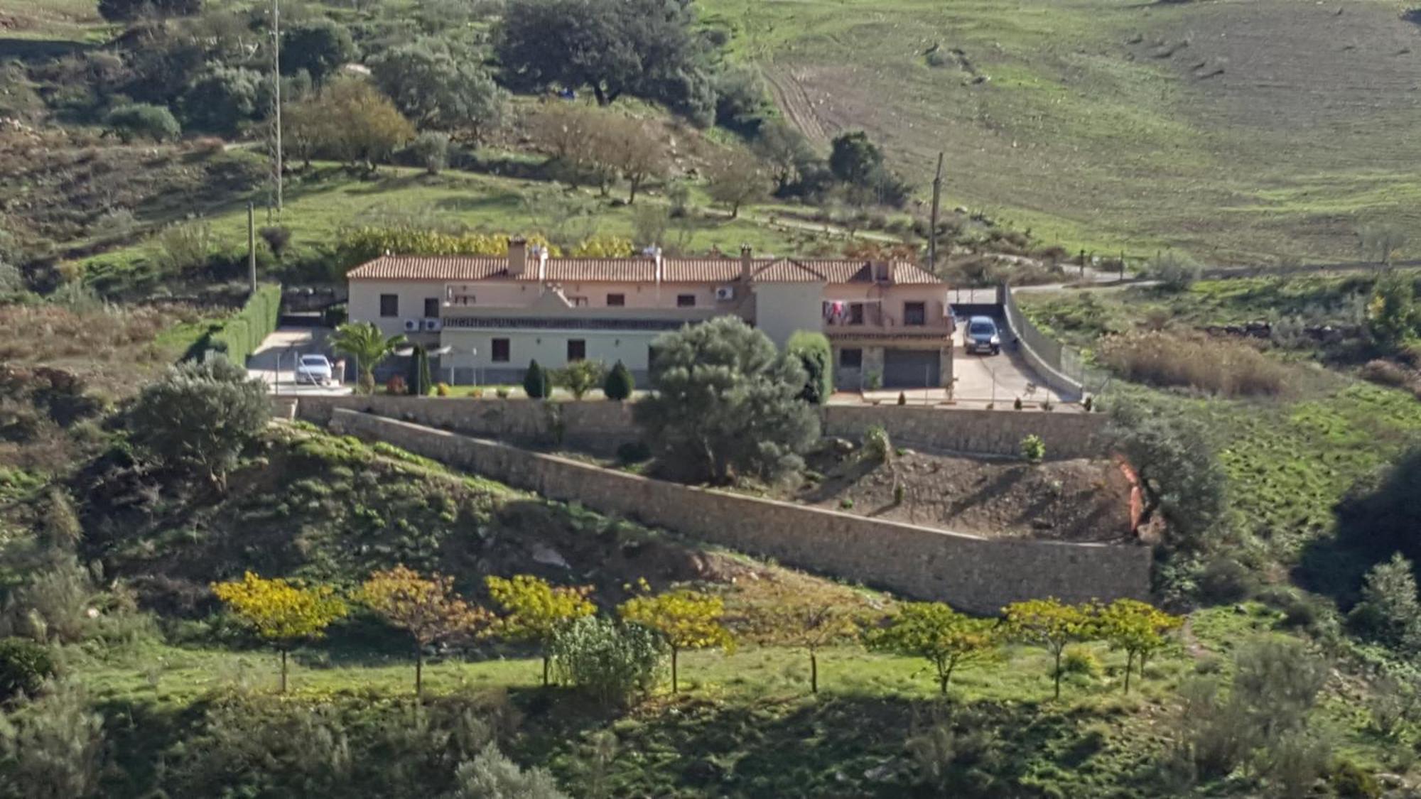 Casitas Cueva Del Gato Holiday home Benaojan